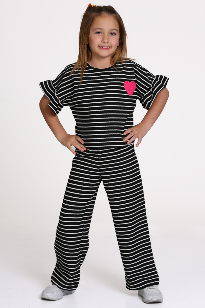 Siyah Kalp Nakışlı 3-7 Yaş Takım - 2533-5