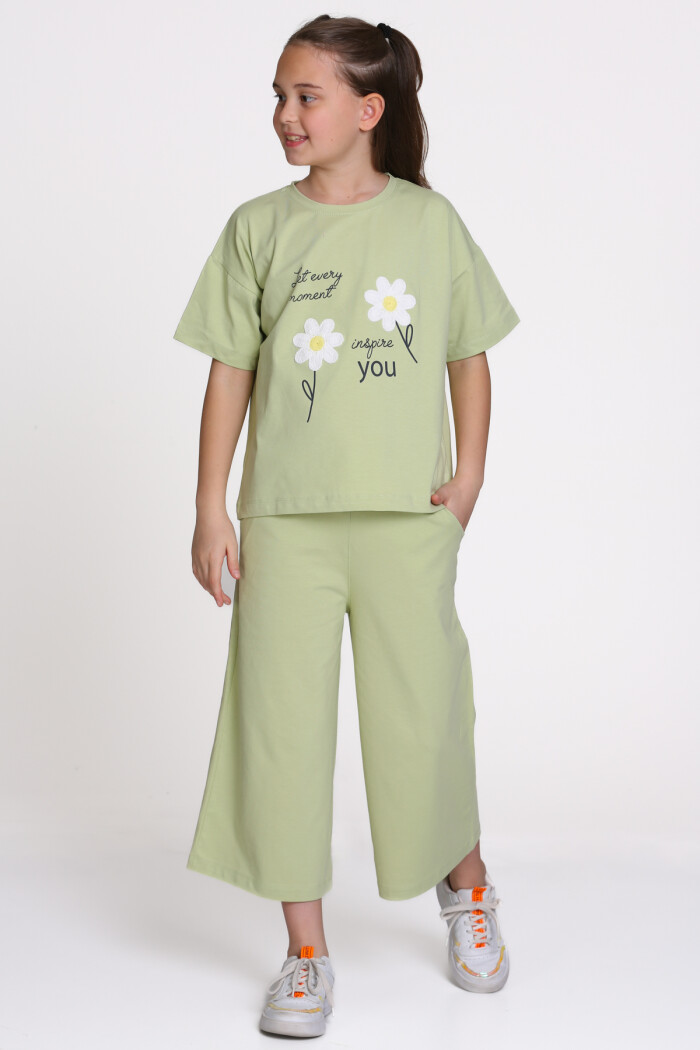 Yeşil Papatya Nakışlı Baskılı 8-12 Yaş Takım - 2546-5