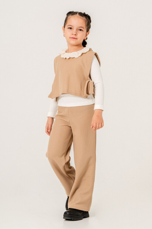 Dantel Yaka Detaylı Kız Çocuk Üçlü Takım 3-7 Yaş Bej 3774-4